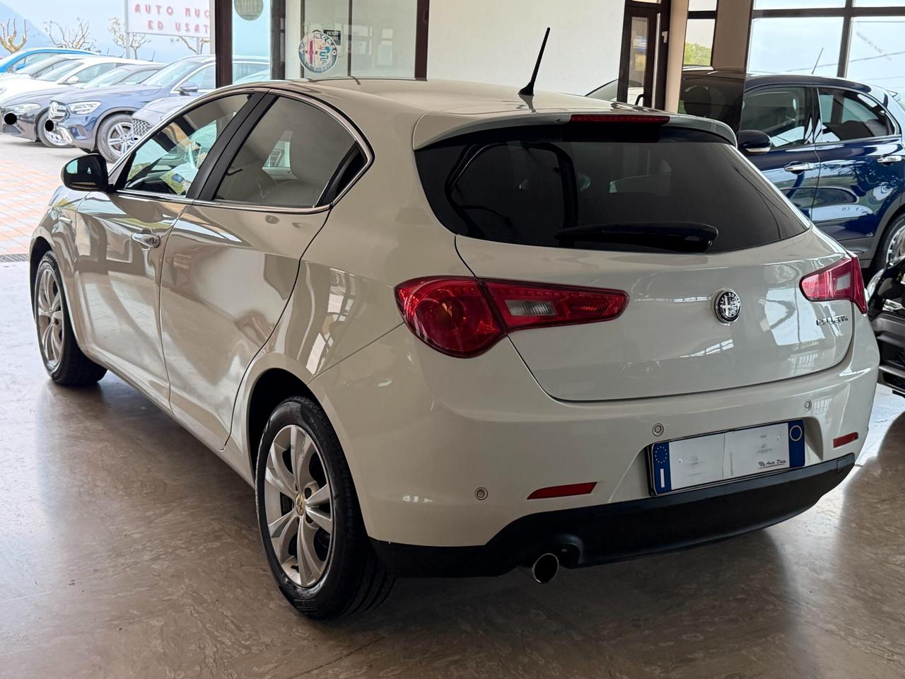 Alfa Romeo Giulietta 1.6 M.JET 105 cv. DISTINCTIVE
