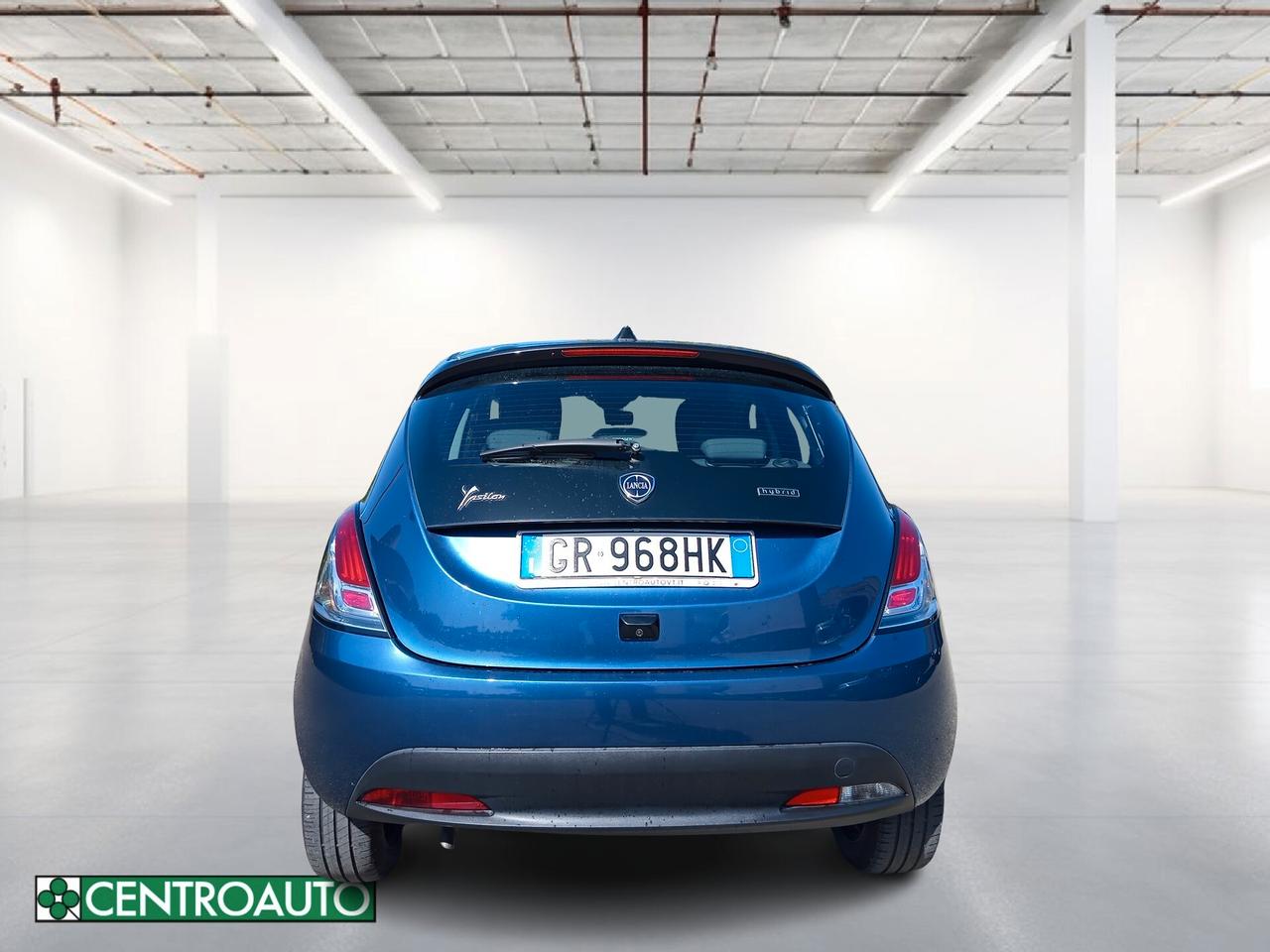 Lancia Ypsilon 1.0 FireFly 5 porte S&S Hybrid Gold