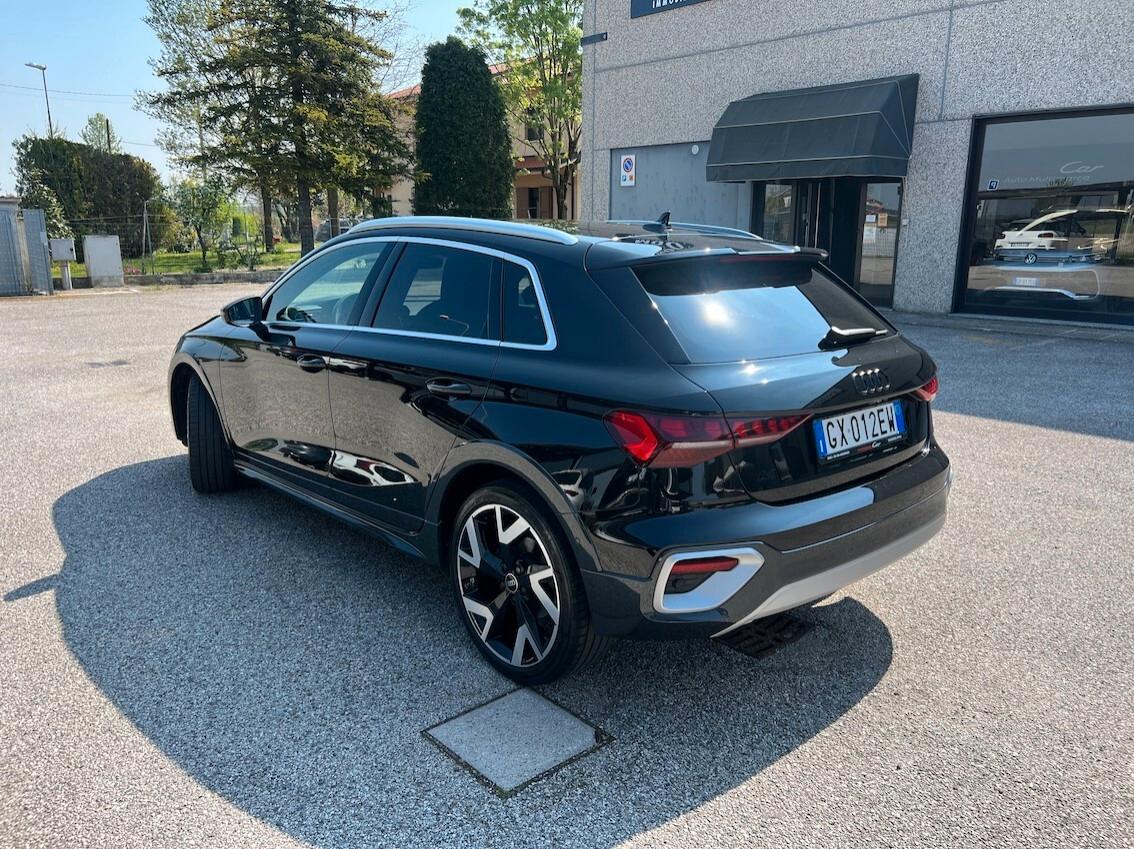 Audi A3 allstreet 35 2.0 tdi 150cv s-tronic Unico Proprietario FULL OPTIONAL