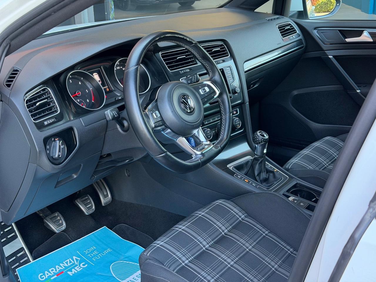 Volkswagen Golf GTD 2.0 TDI 5p. BlueMotion Technology