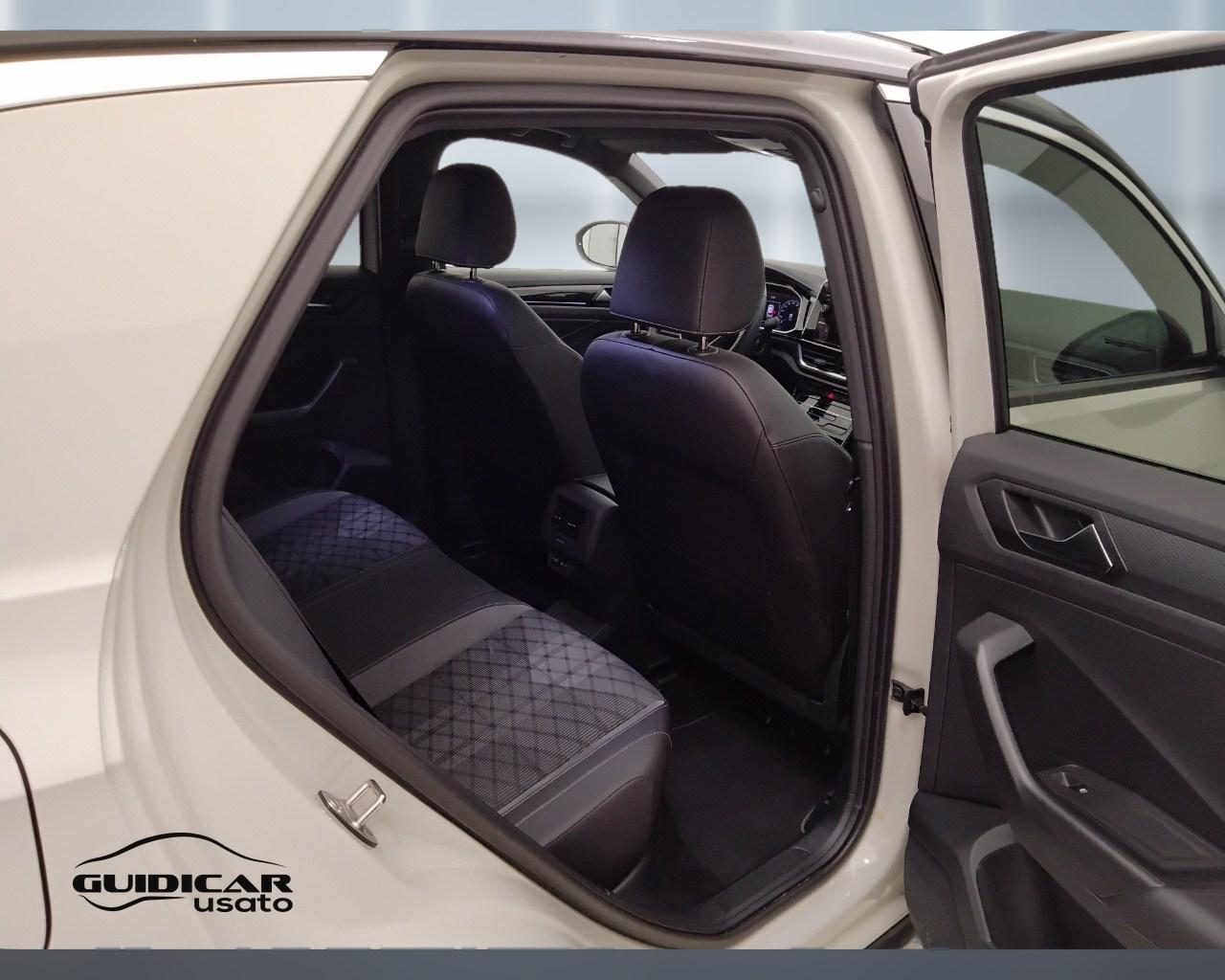 VOLKSWAGEN T-Roc 2022 - T-Roc 1.0 tsi R-Line 110cv