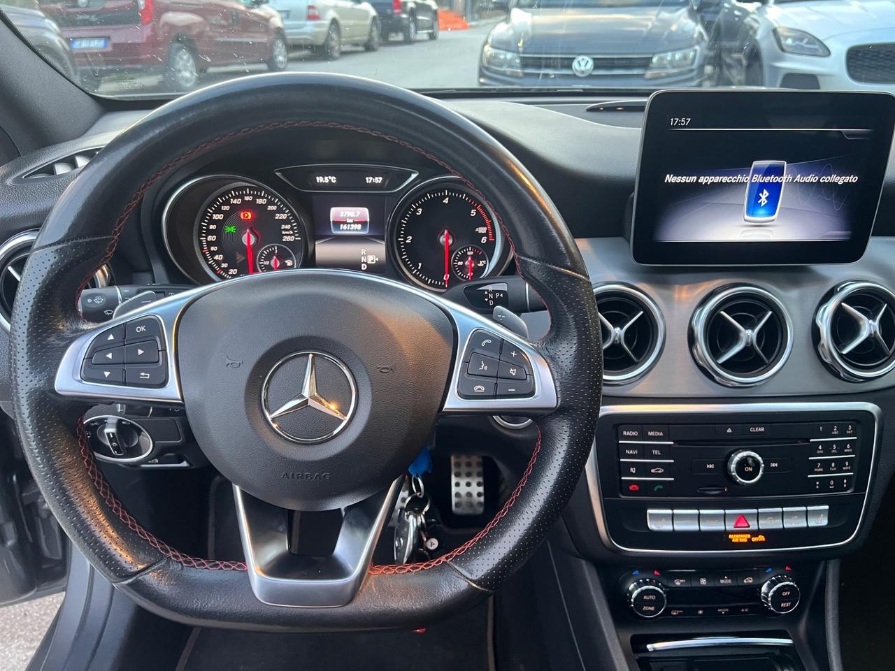 Mercedes-benz GLA 200 d Automatic Premium Amg