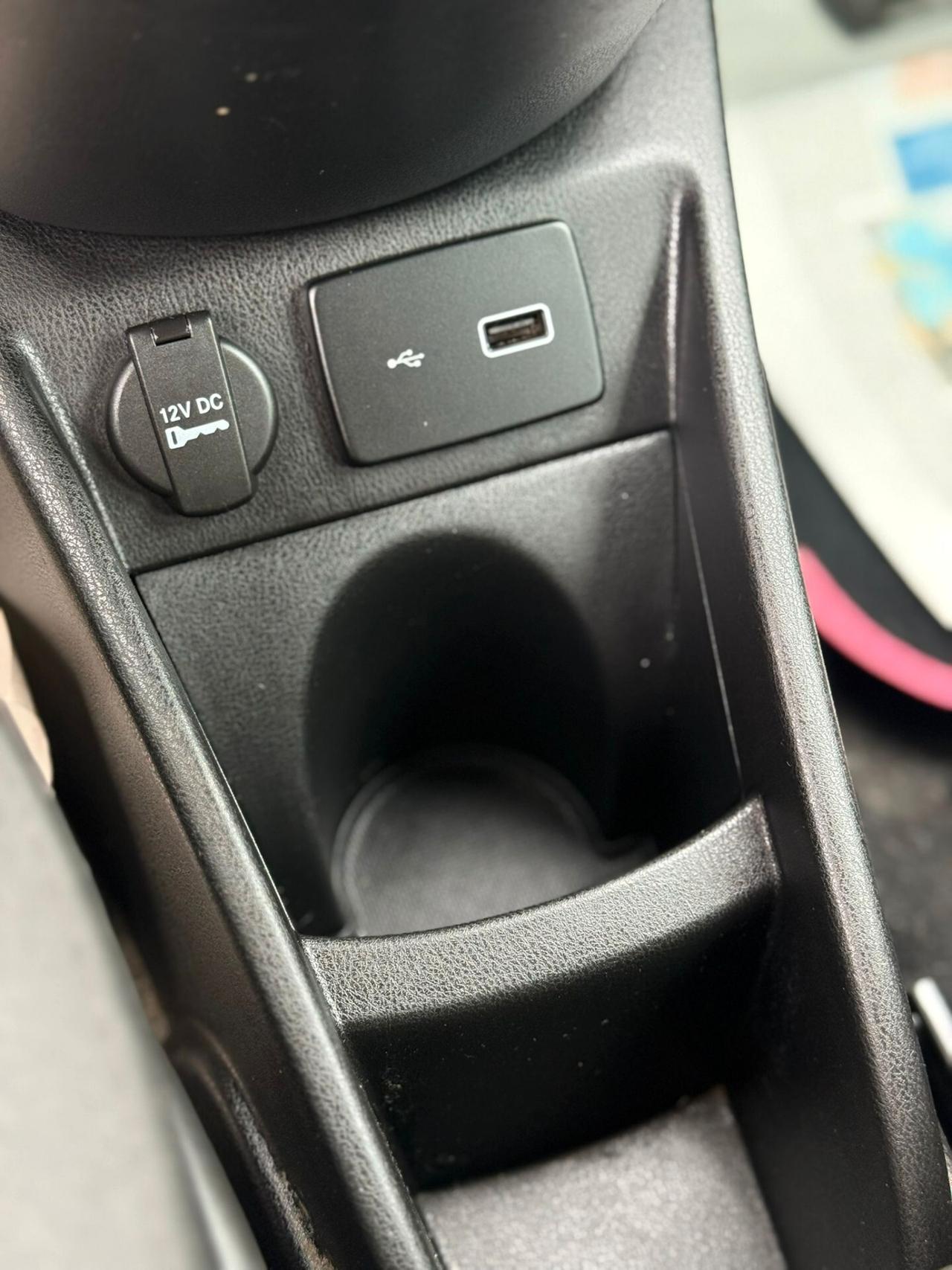 Lancia Ypsilon 1.0 FireFly 5 porte S&S Hybrid Ecochic Gold