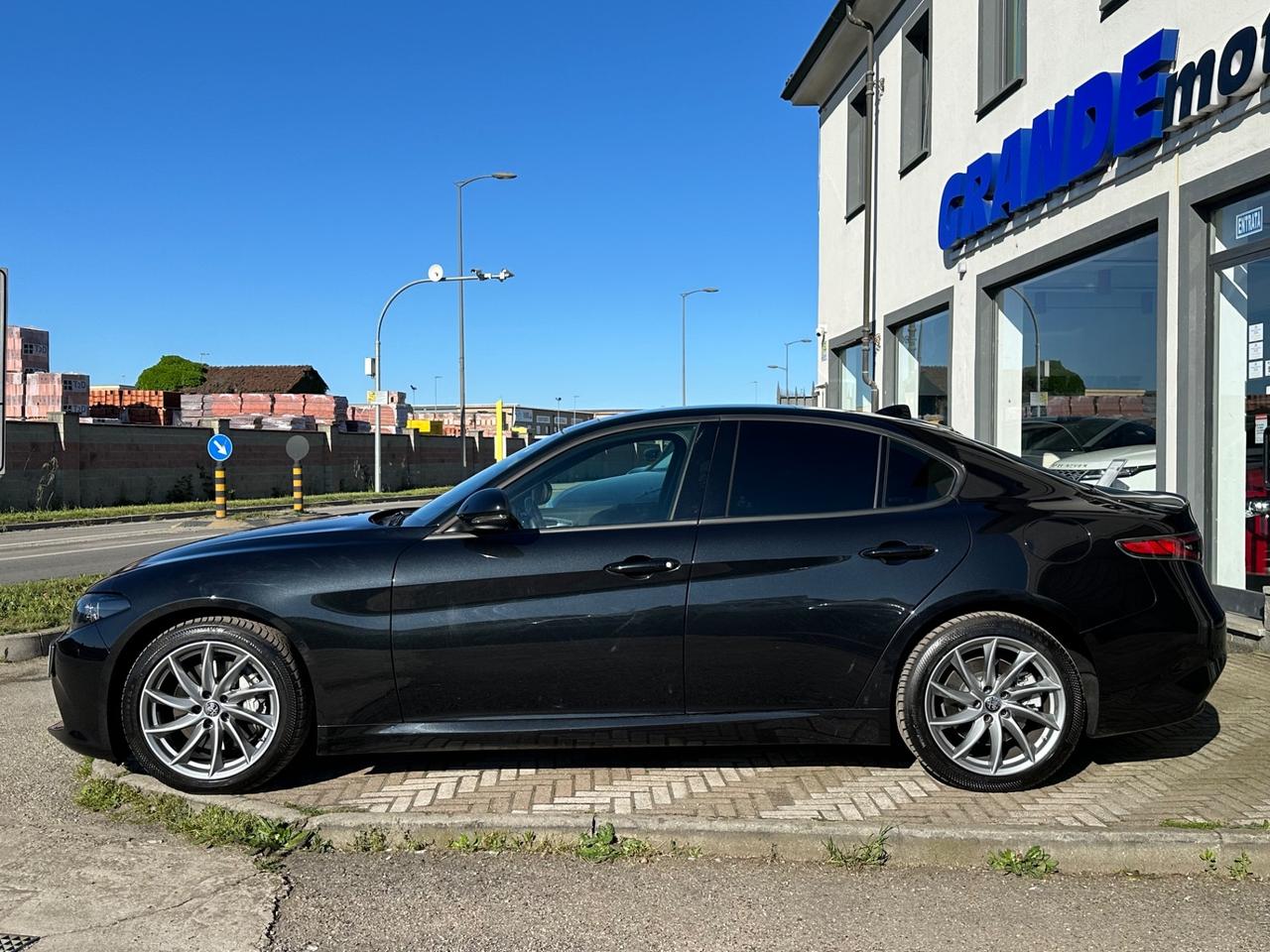 Alfa Romeo Giulia 2.2 Turbodiesel 160 CV AT8 Sprint Tetto Apribile