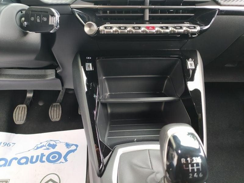 Peugeot 2008 100 Style NAVIGAT Zero Interessi