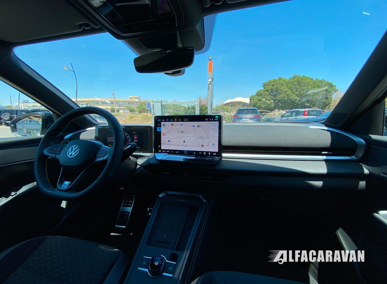 Volkswagen T-Roc 1.5 tsi R-Line dsg *NUOVA DA IMMATRICOLARE*