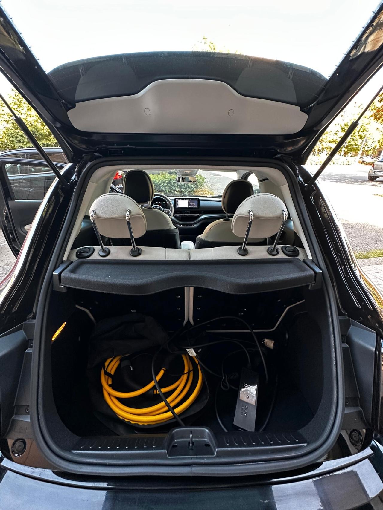 Fiat 500 500e 3+1 42 kWh La Prima