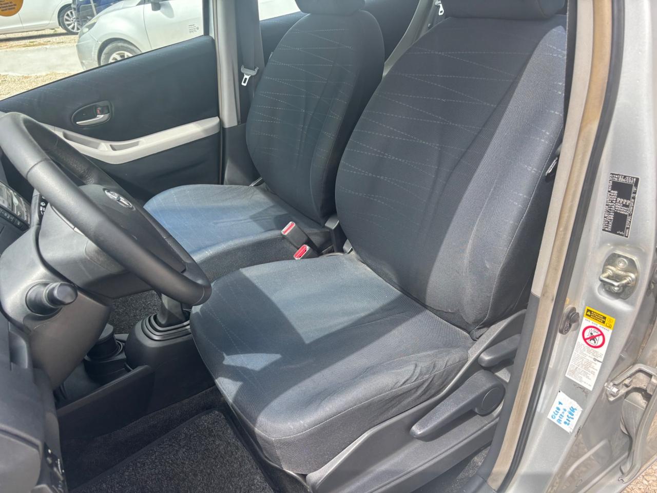 Toyota Yaris 1.3 5 porte Navi