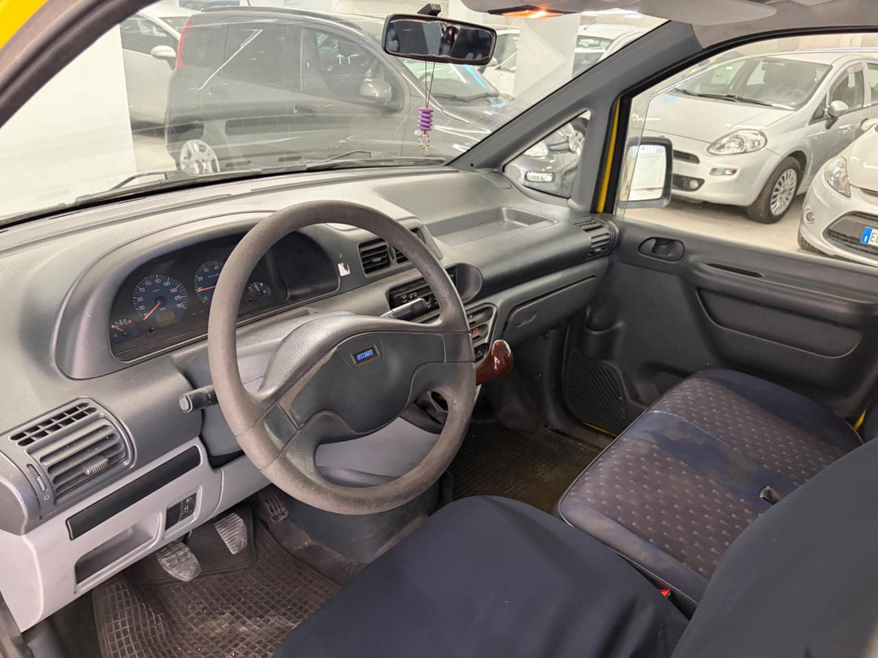 Fiat Scudo 1.9 diesel Combi 9 posti EL