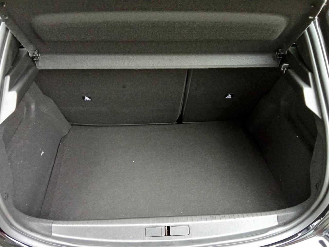 Peugeot 208 Hybrid 110 e-DCS6 Business