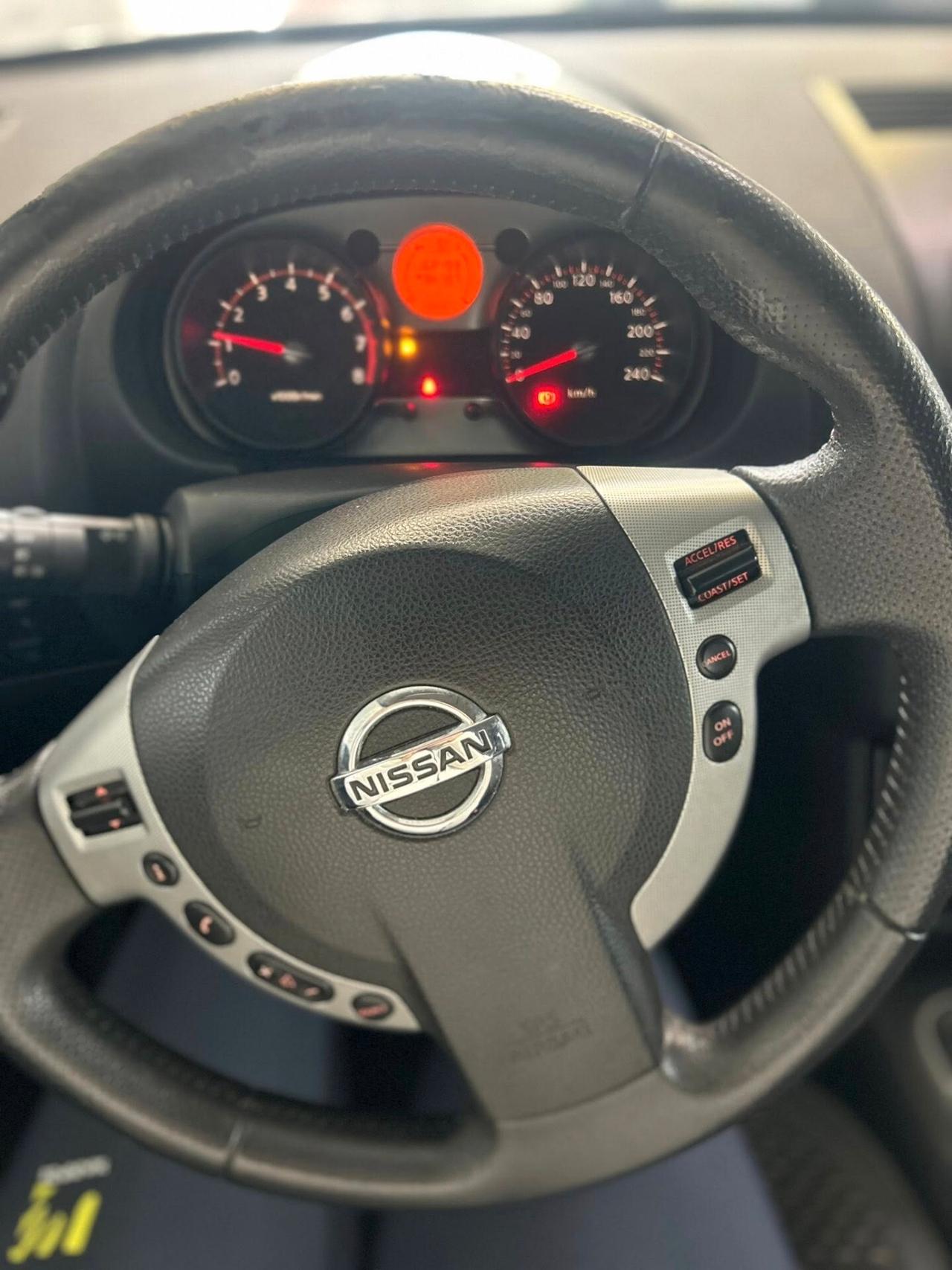 Nissan Qashqai 2.0- 4X4- Benz- UNIPROP