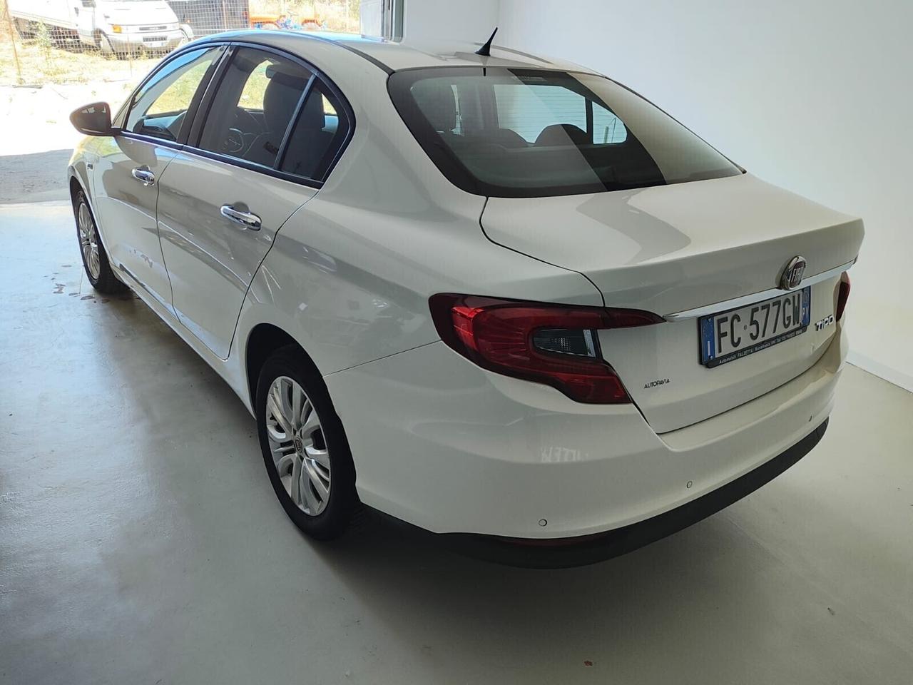 Fiat Tipo 1.6 Mjt 4 porte Lounge