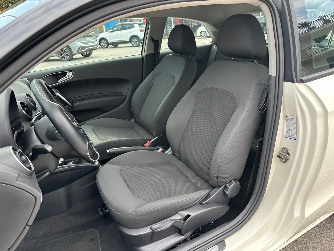 Audi A1 Ambition 1.6 TDI 105 Cv