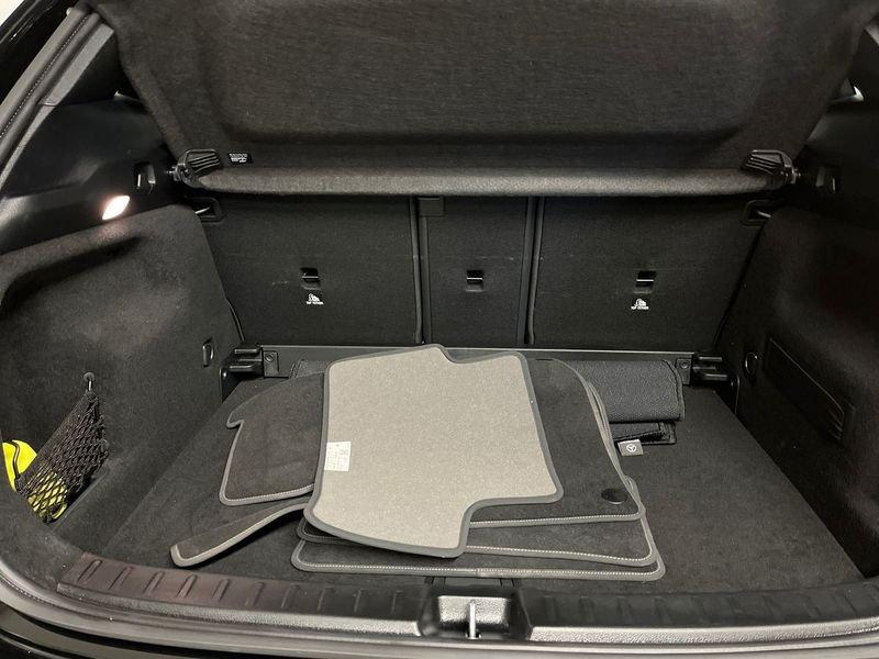 Mercedes-Benz GLA 180 d Automatic Business Extra night