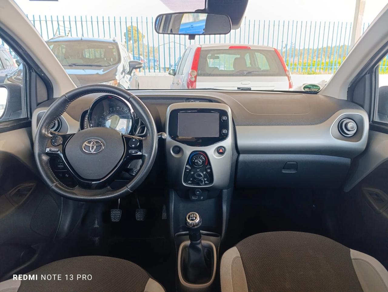 Toyota Aygo 1.0 VVT-i 69 CV 3 porte x-cool TSS 2017