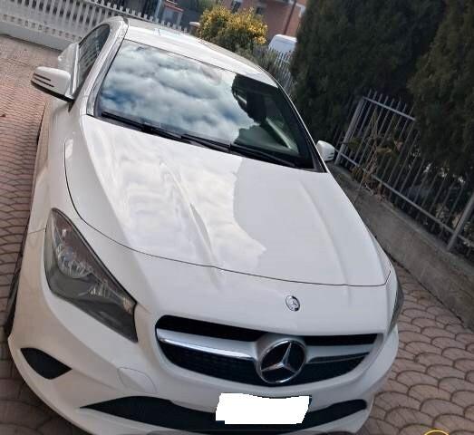 Mercedes-benz CLA 220 d Automatic Sport
