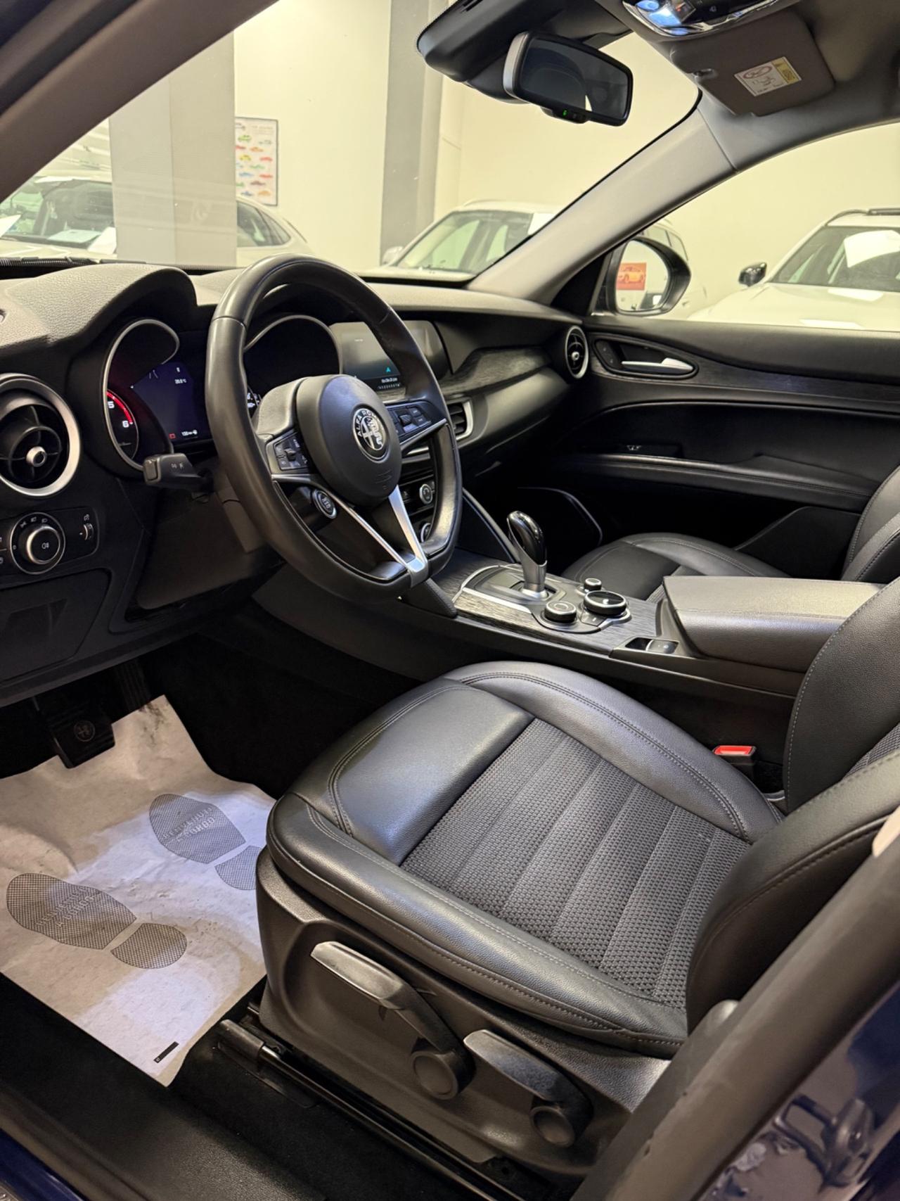 Alfa Romeo Stelvio 2.2 Turbodiesel 190 CV AT8 RWD Executive
