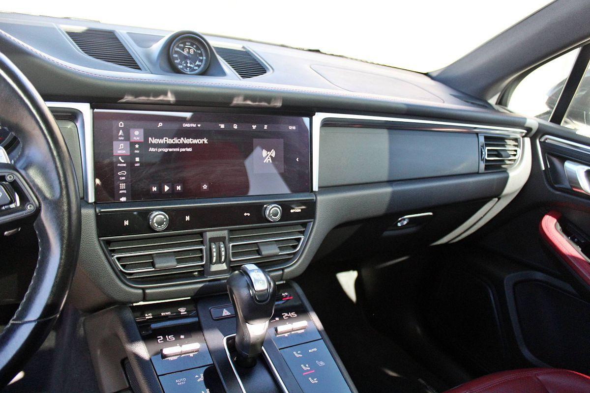 PORSCHE - Macan - 2.0 T 265cv pdk