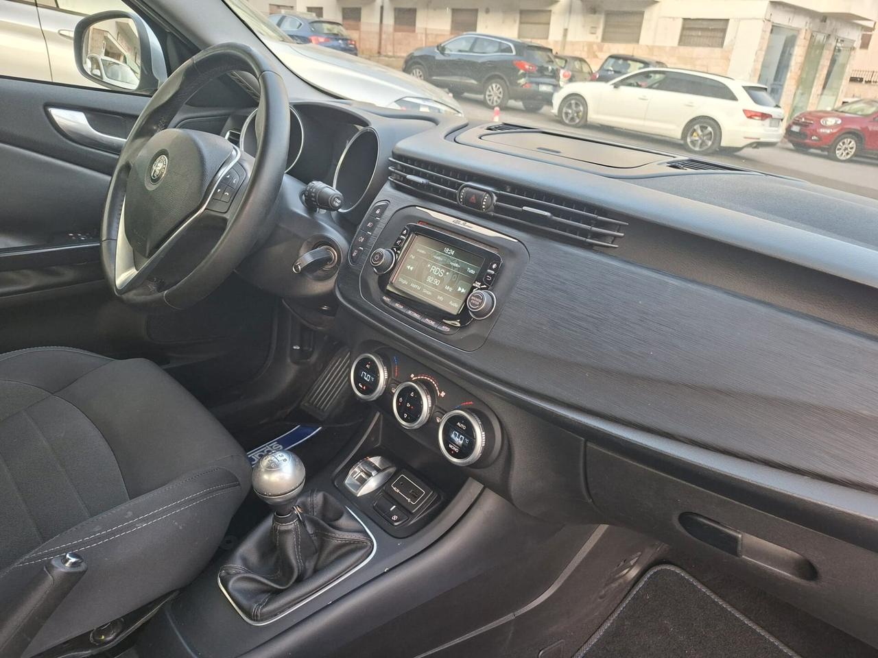 Alfa Romeo Giulietta 1.6 JTDm 120 CV Super * Navi * Garantita 12 Mesi