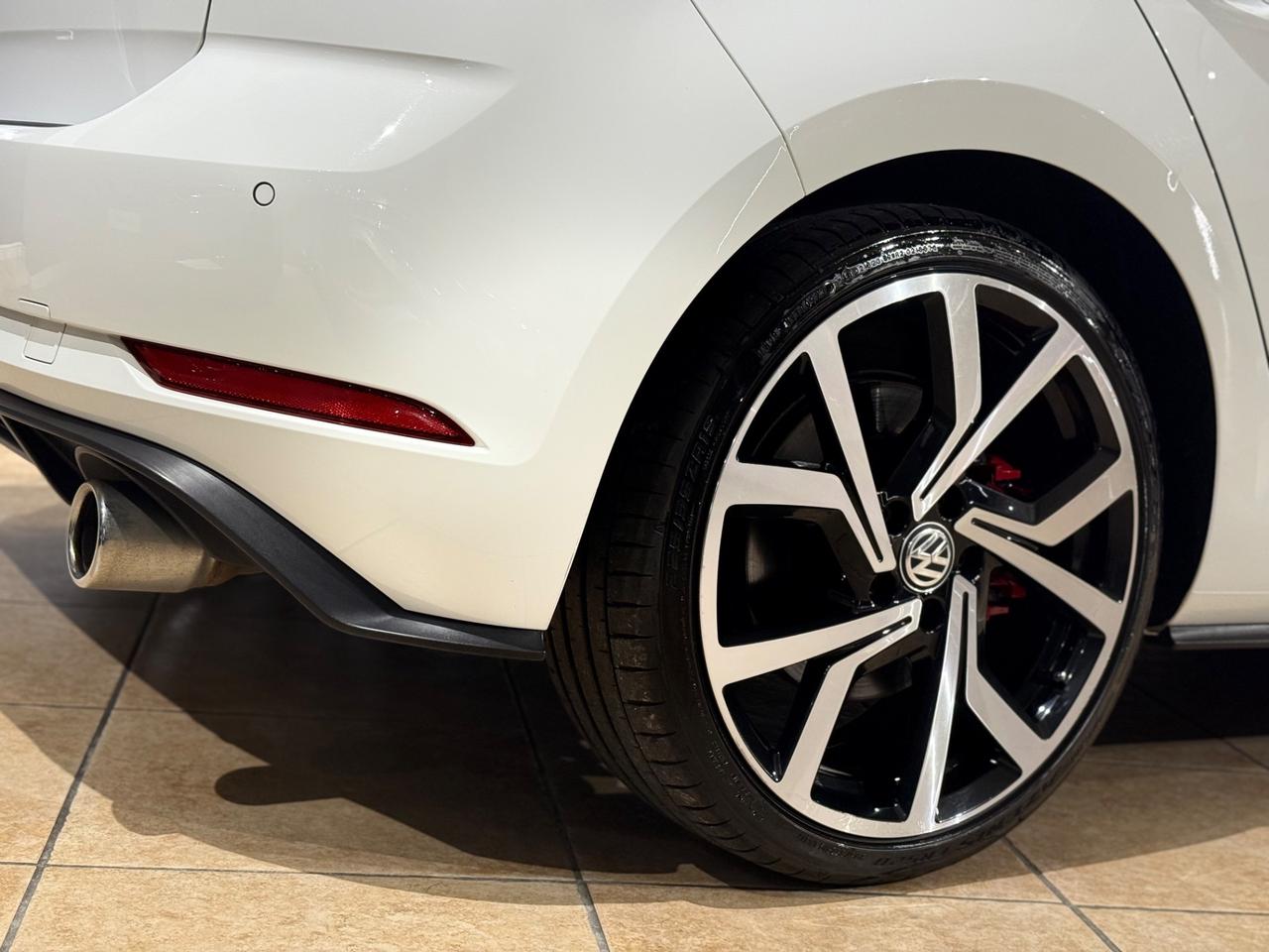 Golf GTI 2.0 TSI 245cv DSG Performance