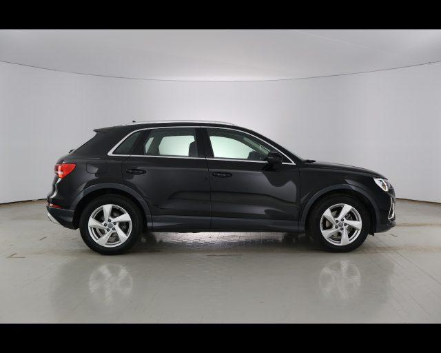 AUDI Q3 35 TDI S tronic Business Advanced