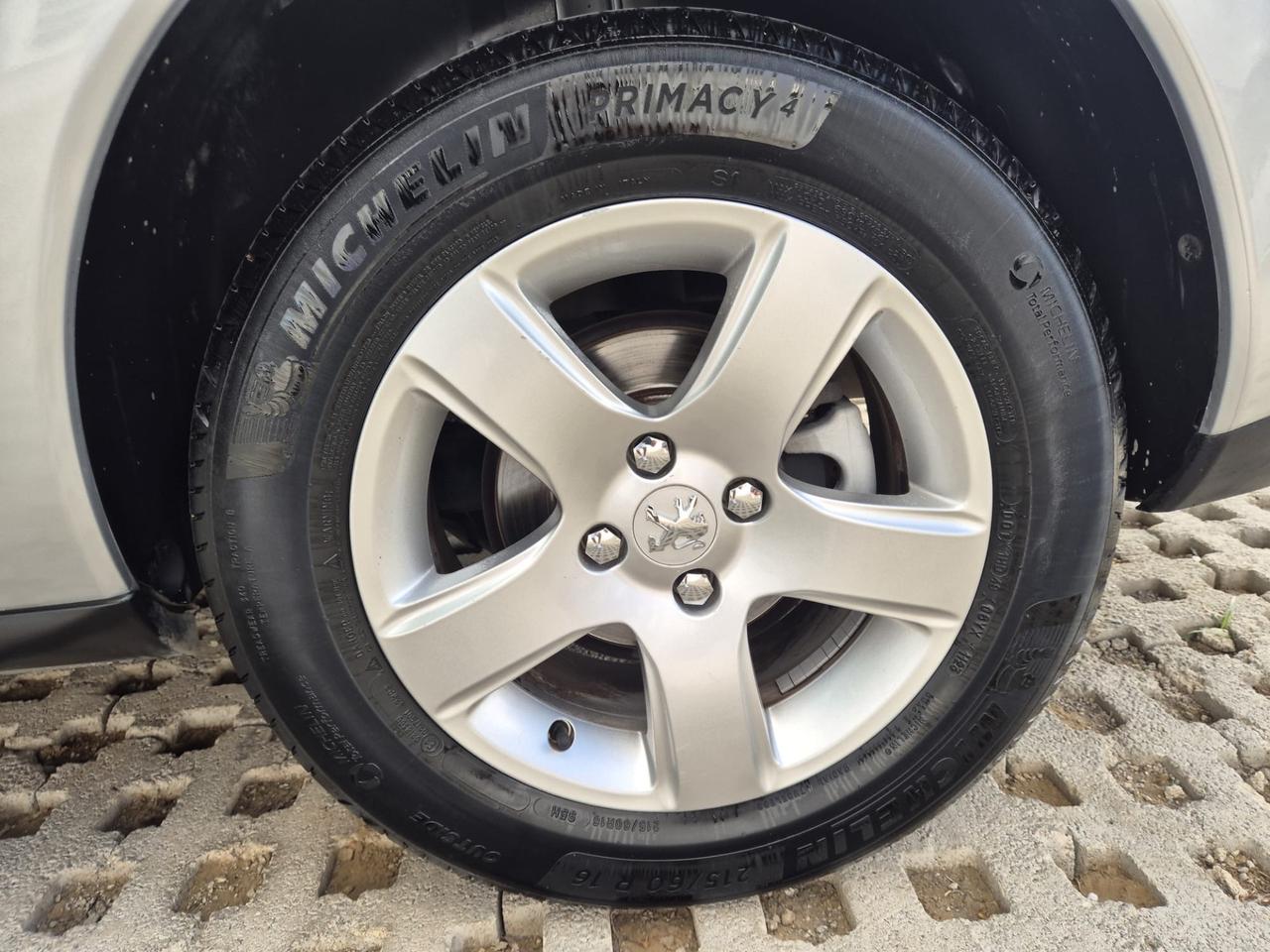 Peugeot 3008 1.6 HDi 110CV CAMBIO AUTOMATICO