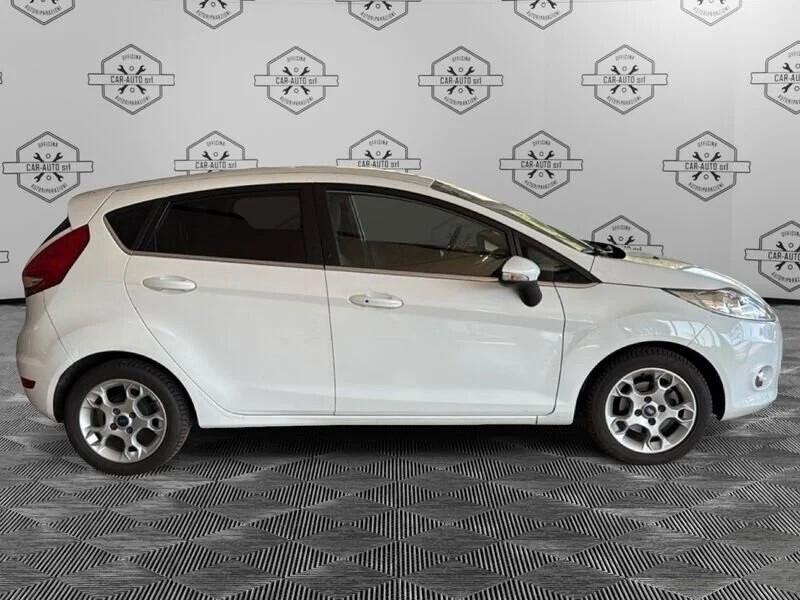 Ford Fiesta 1.4 TDCi 70CV 5 porte Titanium
