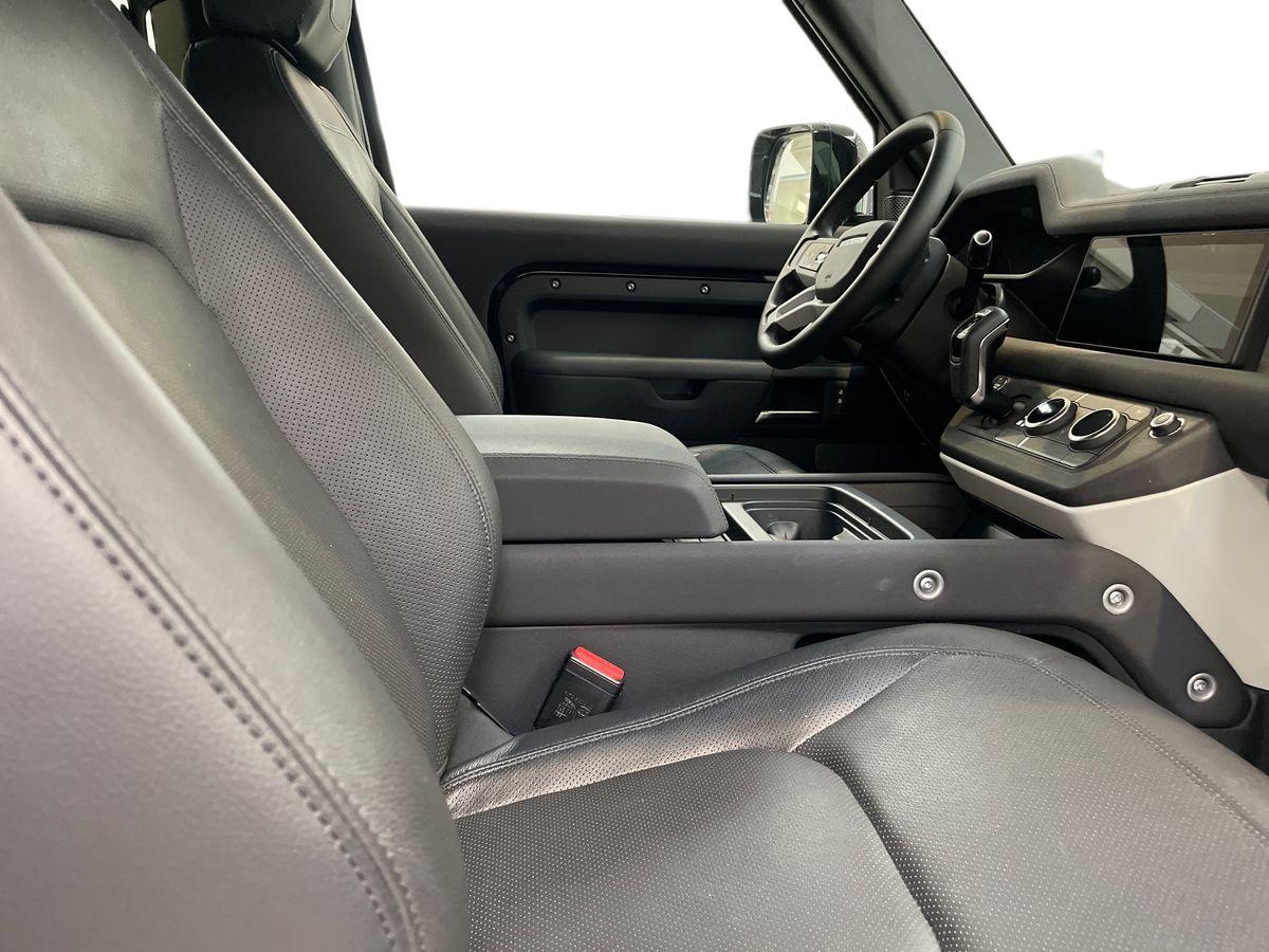 LAND ROVER Defender 90 3.0d i6 mhev SE awd 200cv