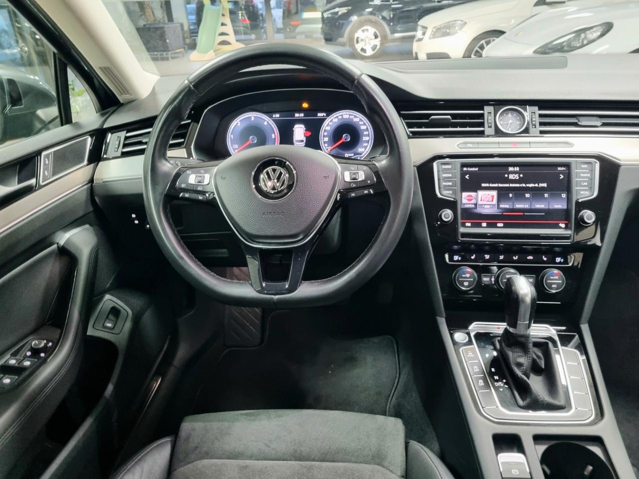VOLKSWAGEN PASSAT 2.0 BiTDI 240CV 4MOT. HIGHLINE