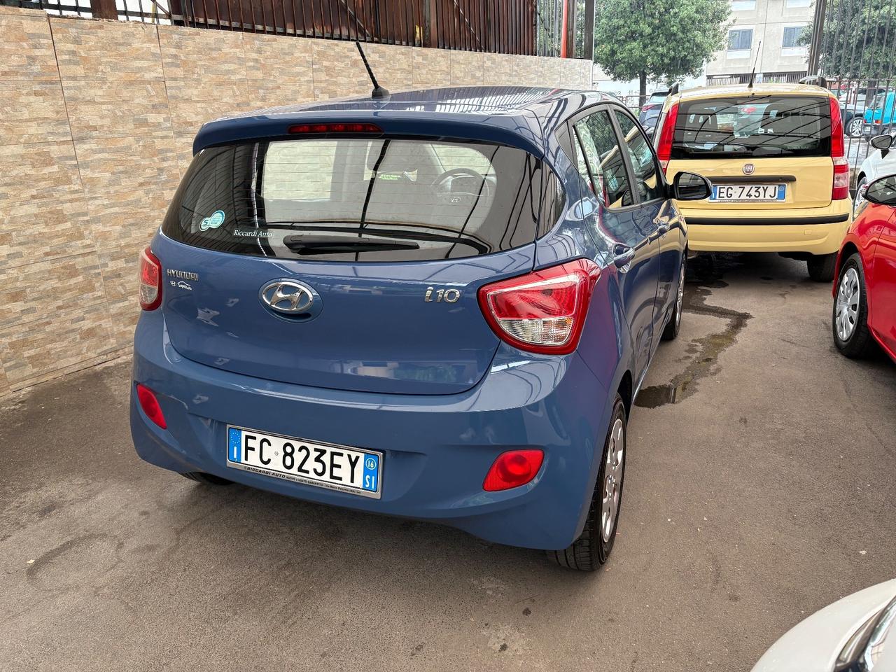 Hyundai i10 1.0 benzina del 2016
