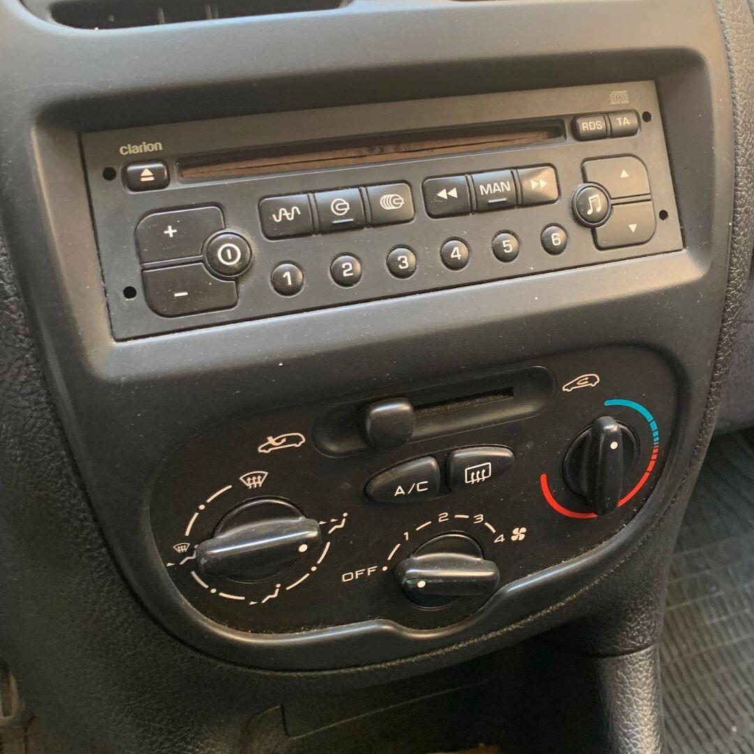 Peugeot 206 **NEOPATENTATI**