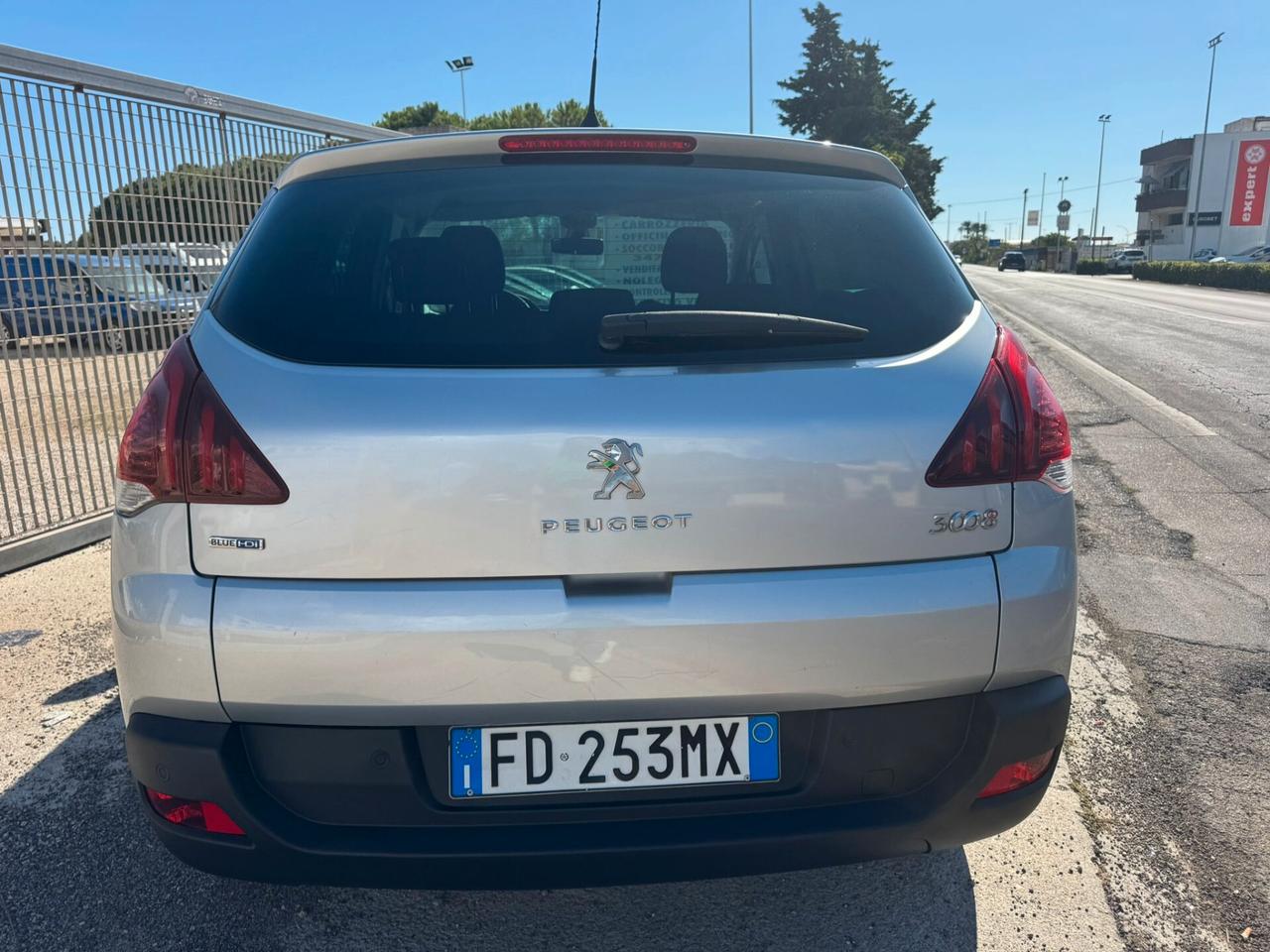 Peugeot 3008 - 1.5 diesel - 2016
