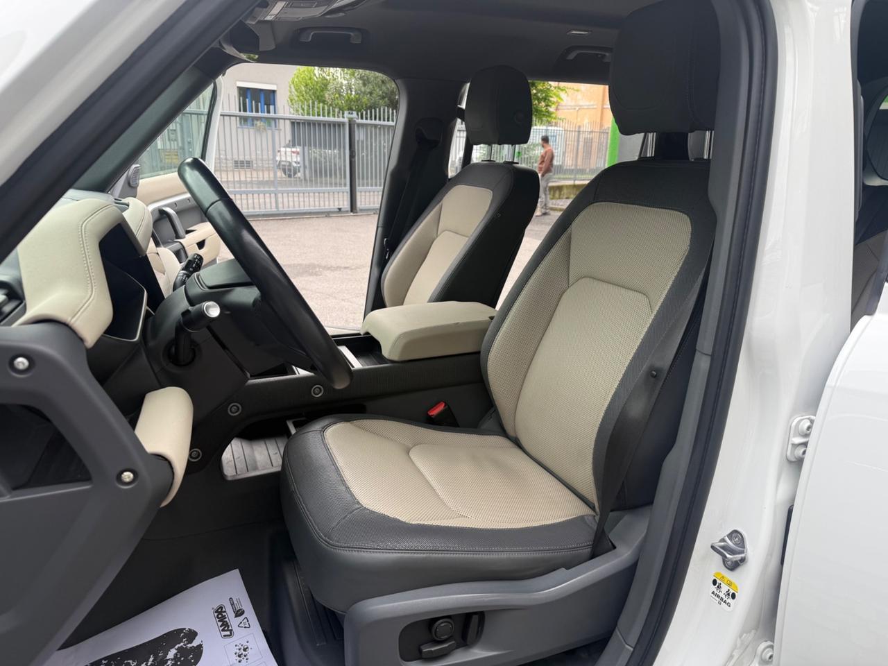 Land Rover Defender 110 3.0D I6 250 CV AWD Auto X-Dynamic HSE