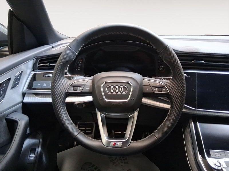 Audi Q8 50 TDI 210kW quattro tip. S Line Edition