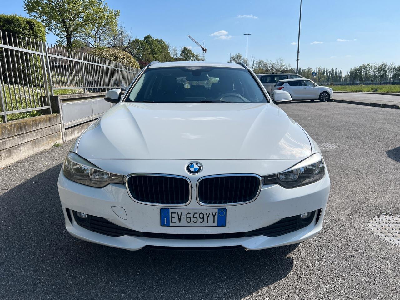 Bmw 316 316d Touring autom. adatta a neopatentati