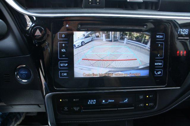 TOYOTA Auris Touring Sports 1.8 Hybrid Lounge