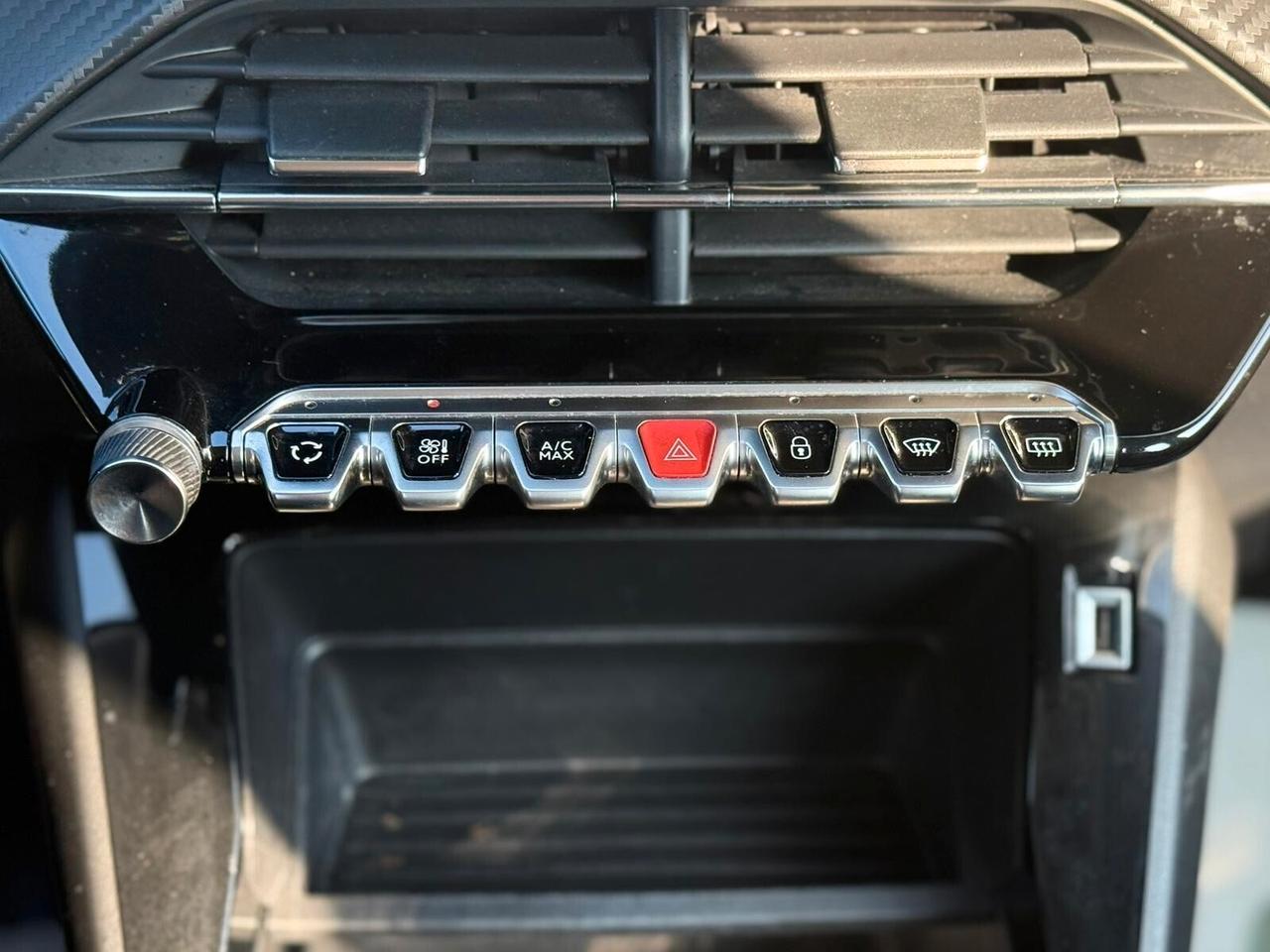 Peugeot 208 1.2 Benzina 2021