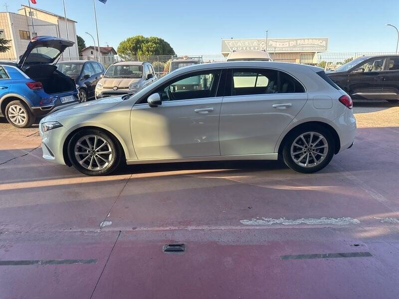 Mercedes-Benz Classe A A 160 d Sport