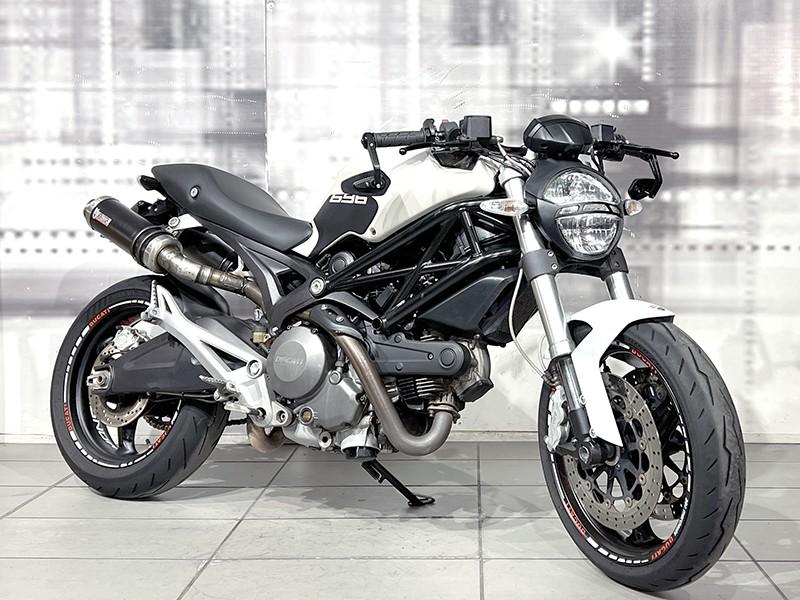 Ducati Monster 696