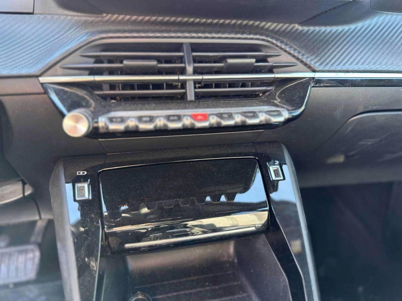 PEUGEOT 2008 II 2020 - 2008 1.2 puretech Allure s&s 130cv eat8