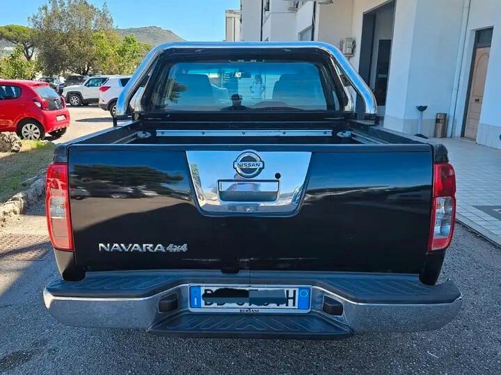 Nissan Navara 2.5 dCi 4 porte Double Cab SE