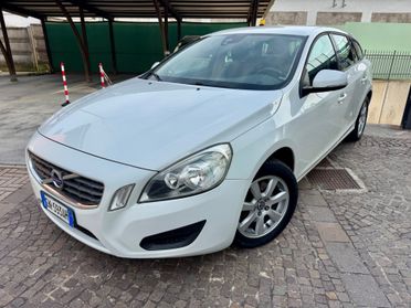 Volvo V60 D3 Geartronic Summum