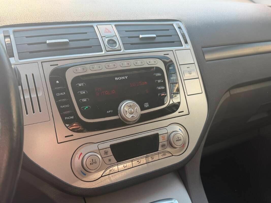 Ford Kuga Kuga+ 2.0 TDCi 140 CV 2WD DPF