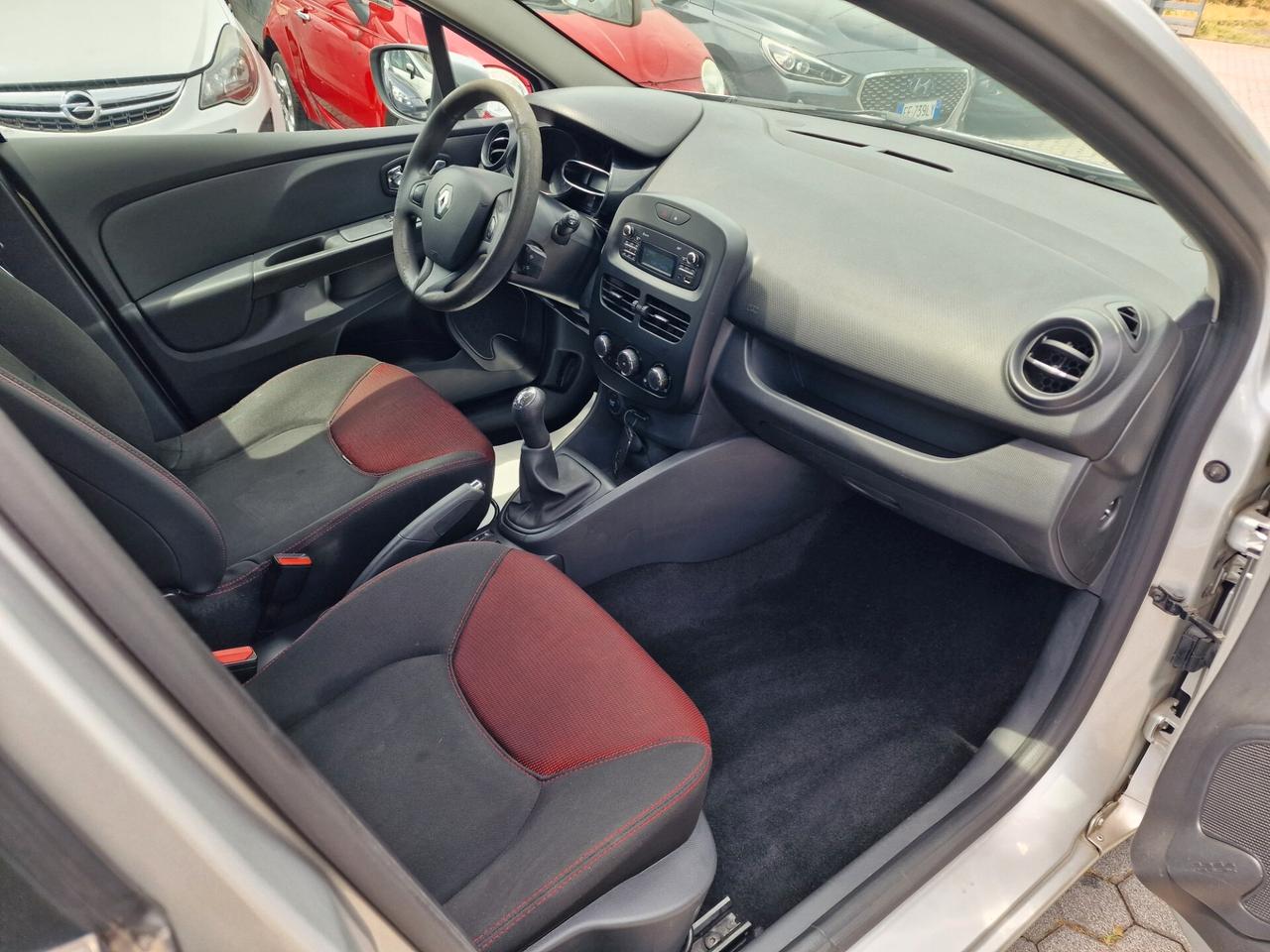 Renault Clio 1.2 75CV neopatentati 2013