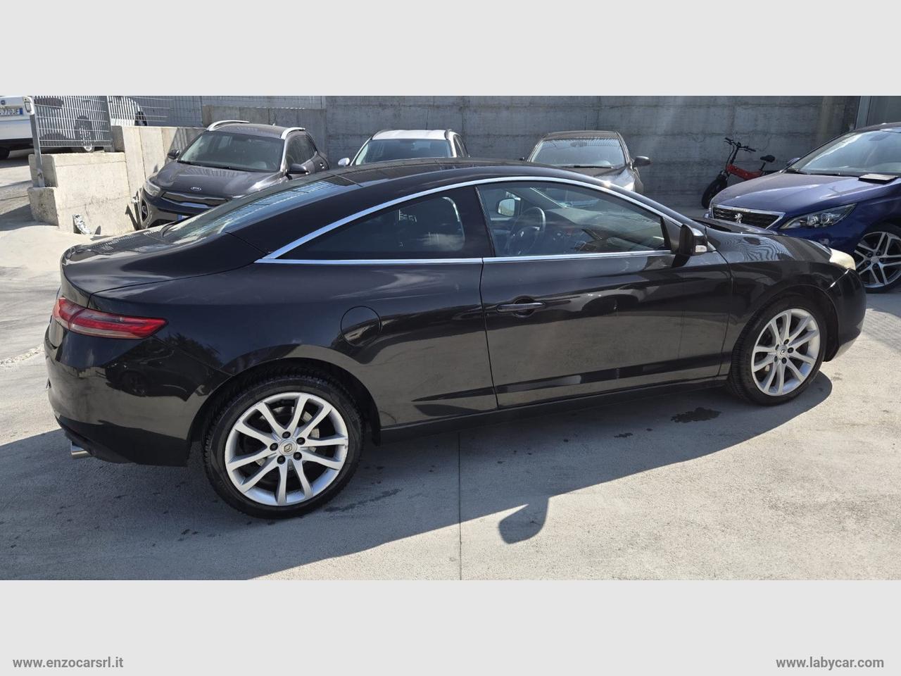 RENAULT Laguna Coupé 2.0 dCi 150 CV Wave Edition