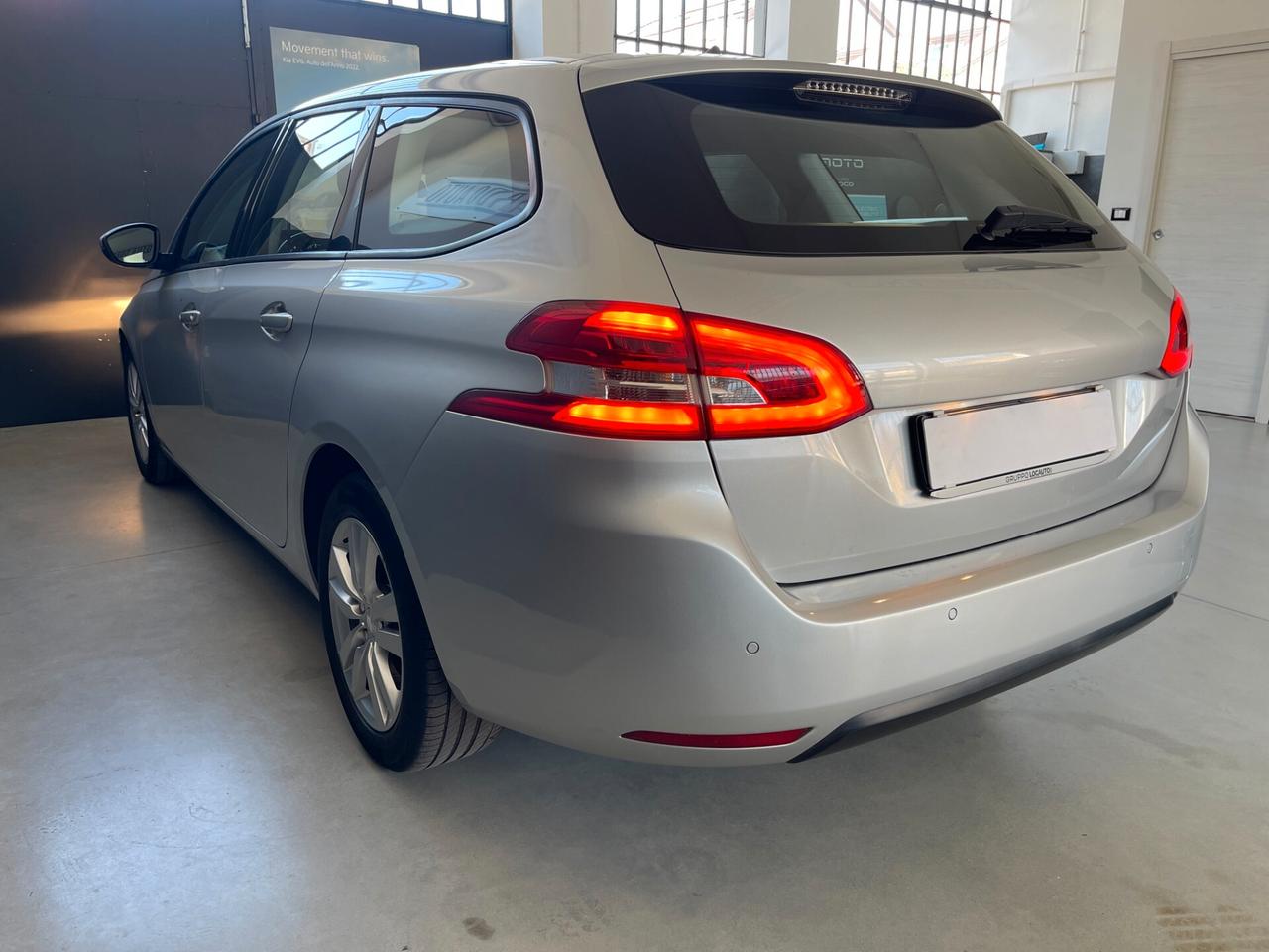 Peugeot 308 BlueHDi 120 S&S EAT6 SW Business Automatica