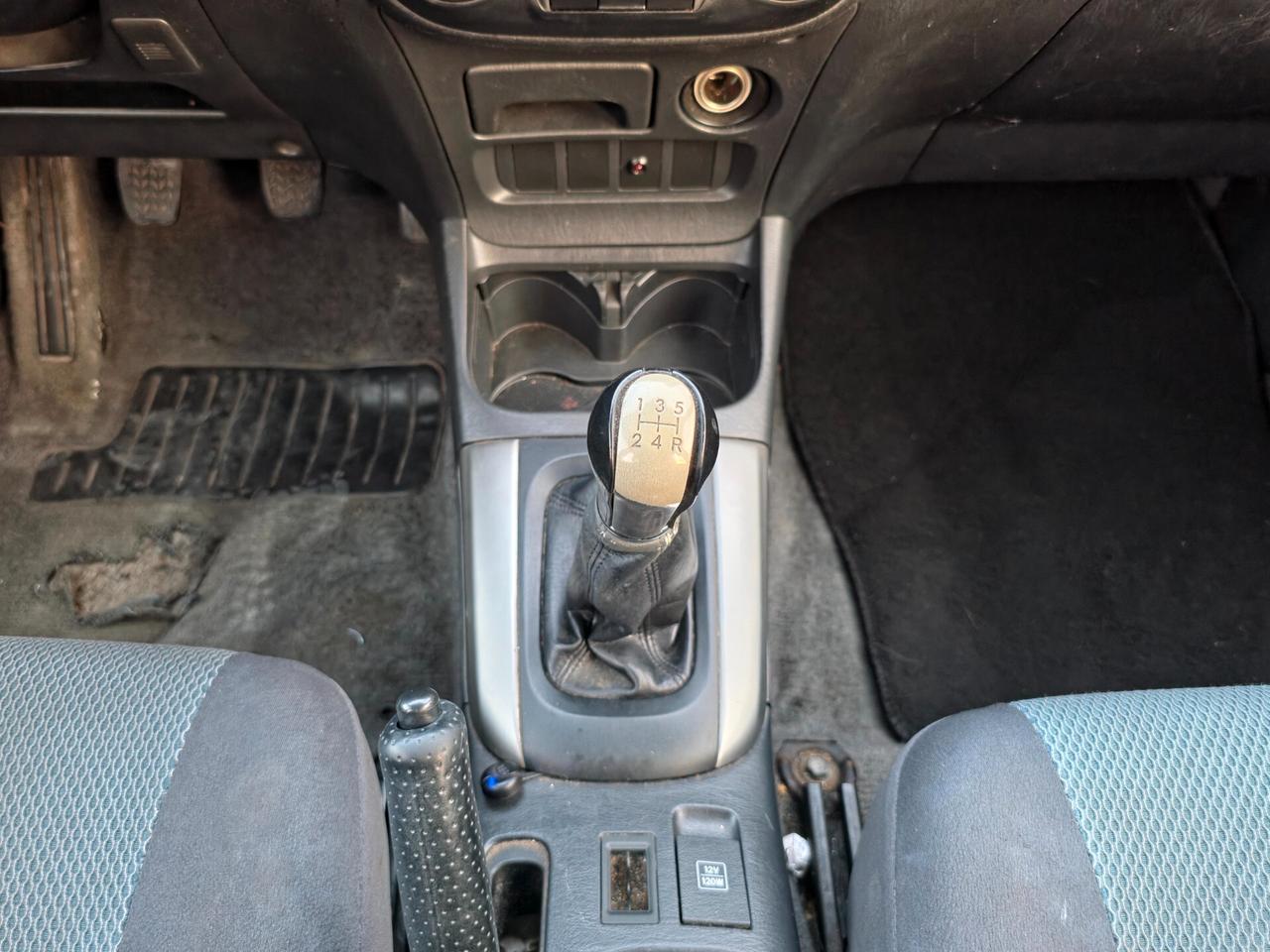 Toyota RAV 4 RAV4 2.0 Tdi D-4D cat 5 porte CV-116 E3 Manuale 4x4 2005