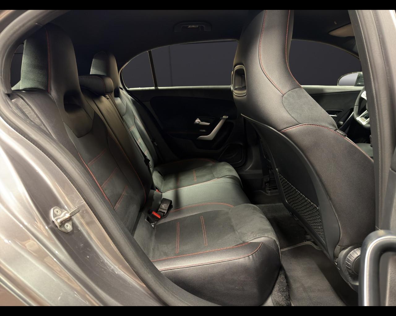 Mercedes-Benz Classe A (W177) - A 200 d Automatic Premium