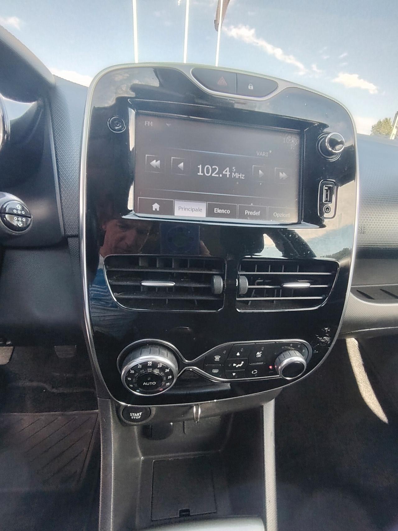Renault Clio Sporter 1.5 dCi 8V 90CV Costume National - NEOPATENTATI