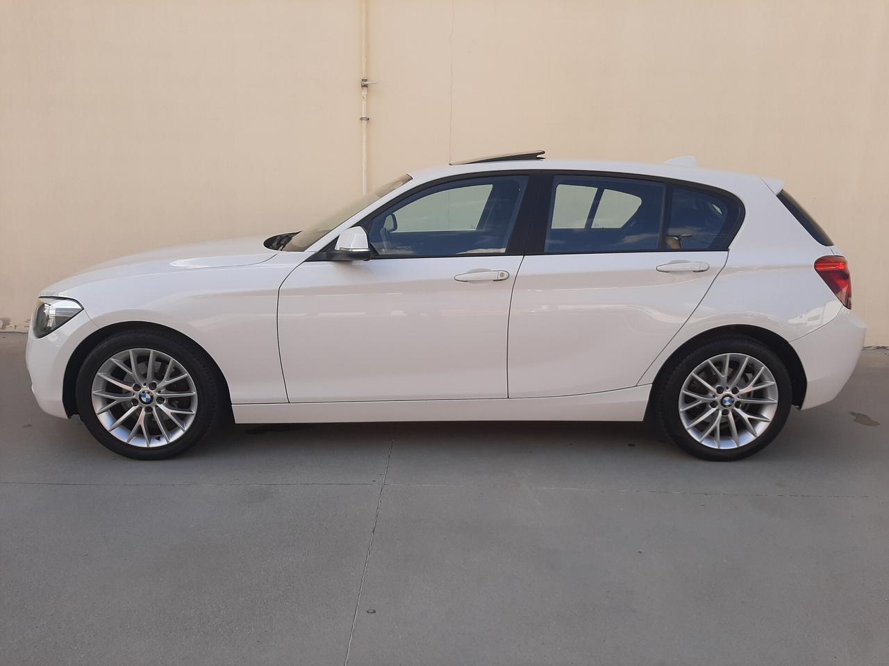 Bmw 118i 170cv 5p. Sport Line Aut.
